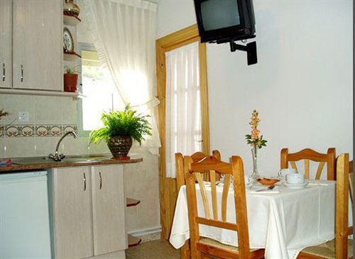 Apartamentos Jucar - Hotel Rural Tragacete Exterior photo
