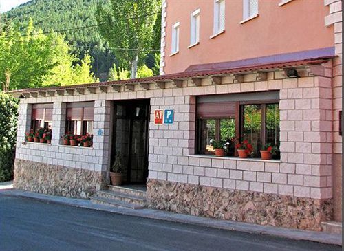 Apartamentos Jucar - Hotel Rural Tragacete Exterior photo